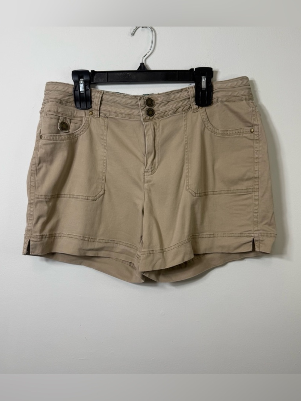 ONE5ONE Khaki Tan Utility Cargo Shorts Size 14 Safari Coastal Grandma